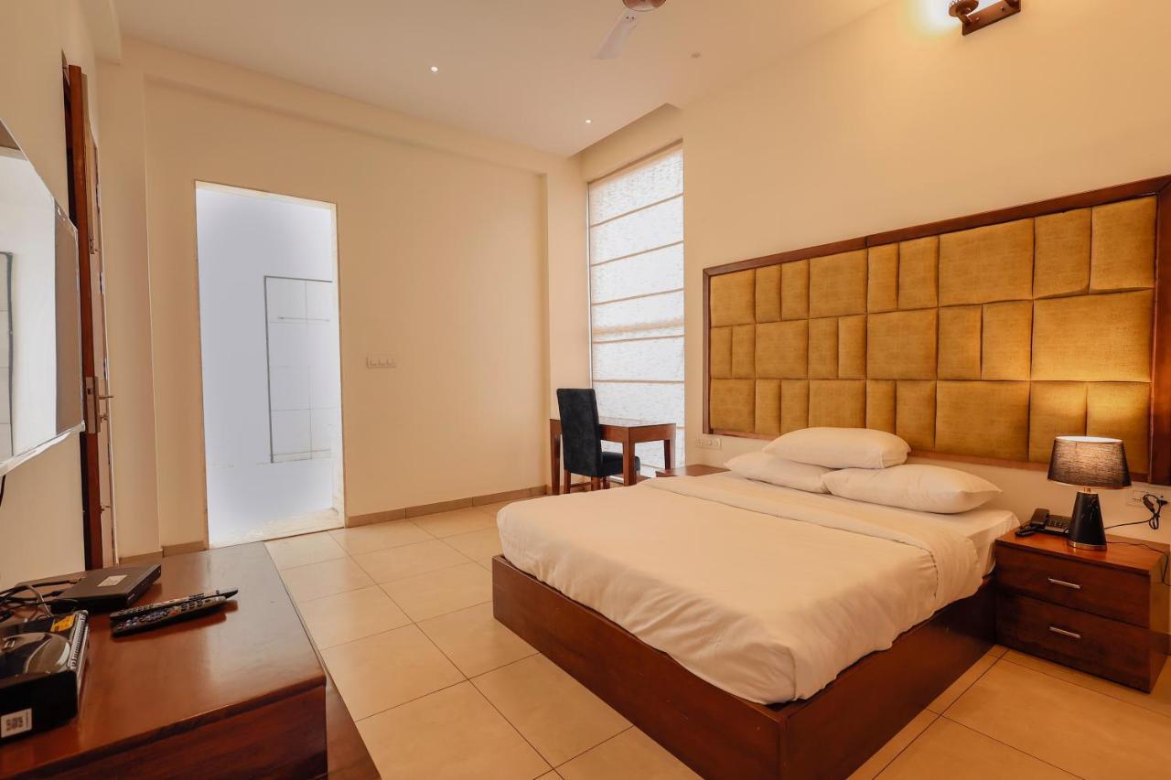 Falcon Suites Whitefield 班加罗尔 外观 照片